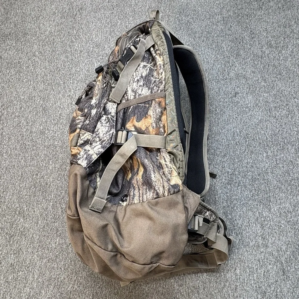CamelBak The Commander Hunting Backpack Realtree Camo Large Hydration Pack 45L